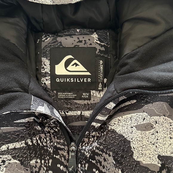 Quicksilver ski jacket - Picture 2 of 5